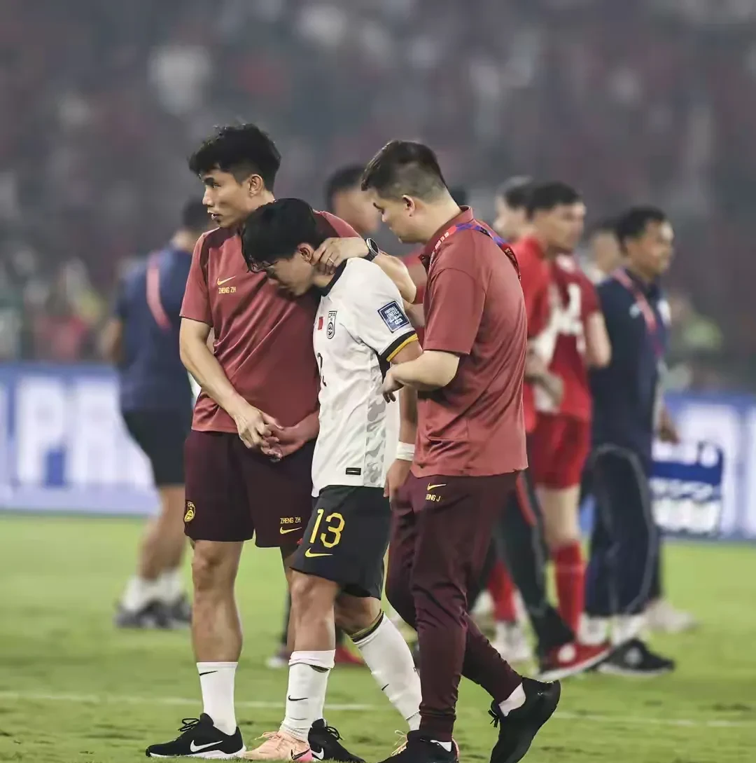 开云体育中国-中国队险胜印尼队，黄鸭组合带队取胜