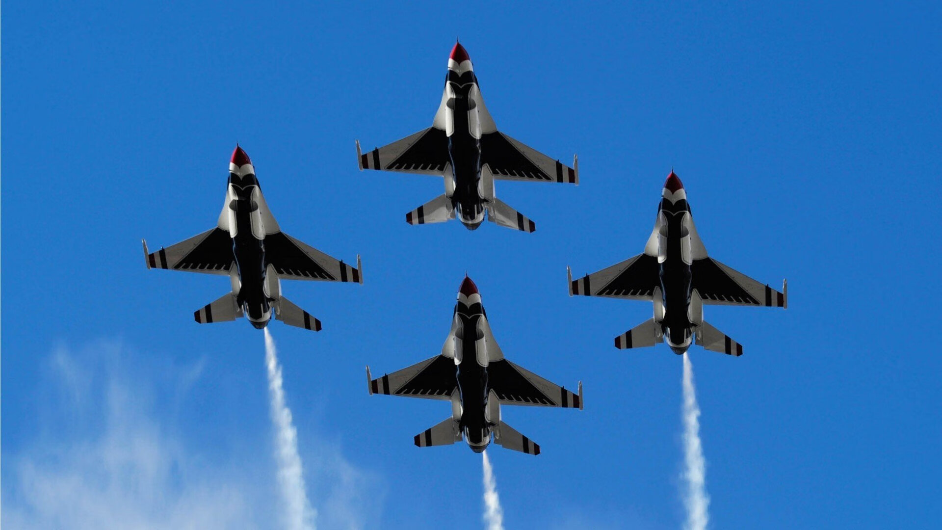 巨塔三连扑！欧冠淘汰赛之夜，奥纳纳化为夜空中唯一的星